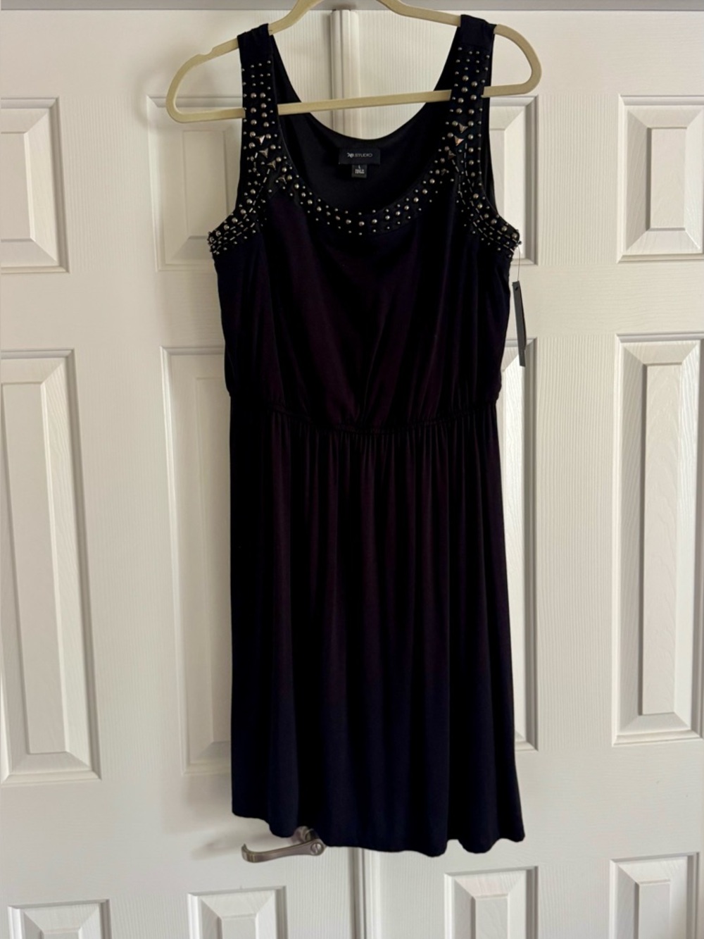 Black Sleeveless Dress
